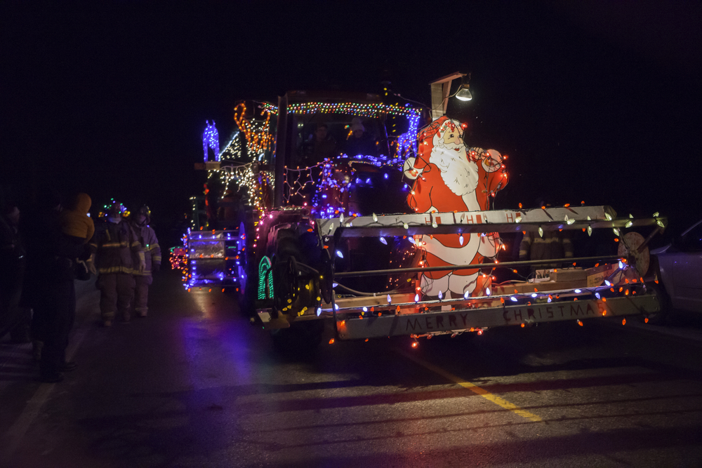 Narconon Arrowhead Takes Part in Muskogee Christmas Parade